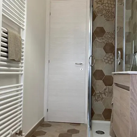 شقة Inviting 3-bed In *